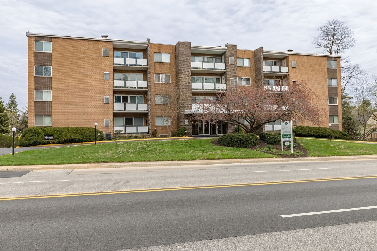 7211 Park Heights Ave Unit 102, Pikesville, MD 21208 Condo for Rent in Pikesville, MD