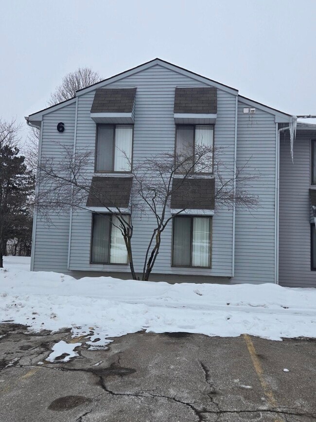 Building Photo - 3814 Sparrow Wood Dr