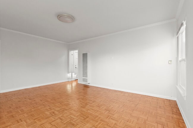 Foto del edificio - 518 N Genesee Ave