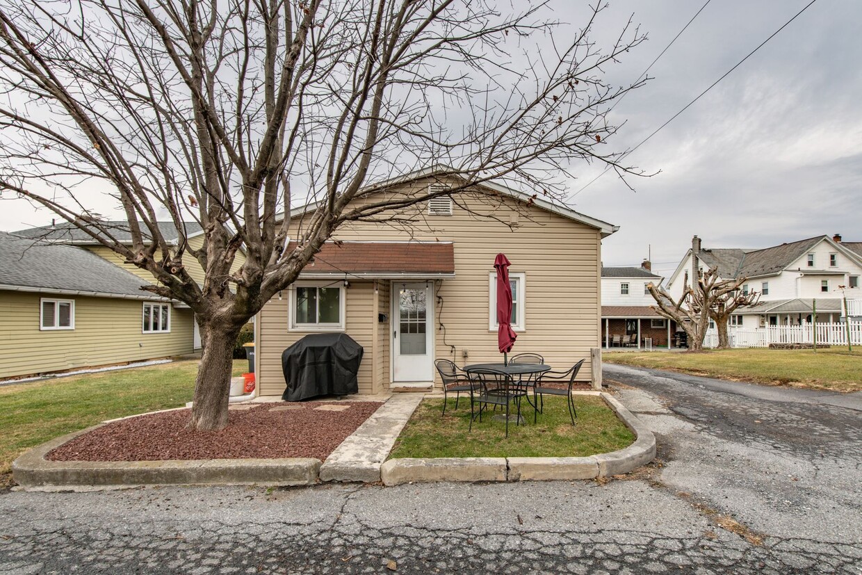 Foto principal - Adorable 3-Bedroom Ranch