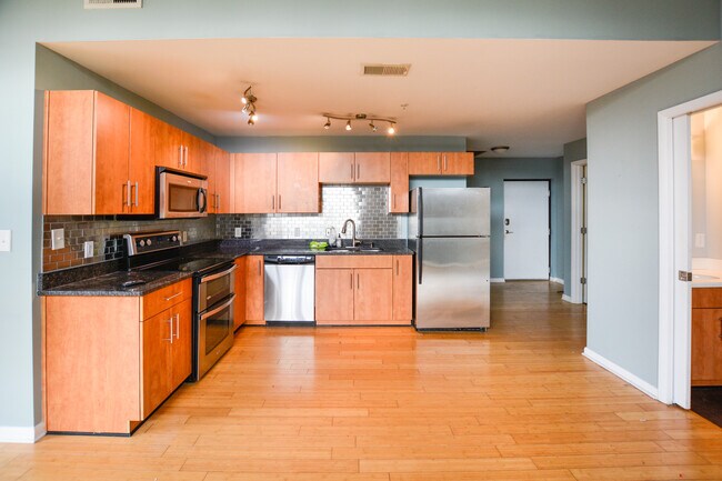 Building Photo - Modern Condo on the Upper Peninsula