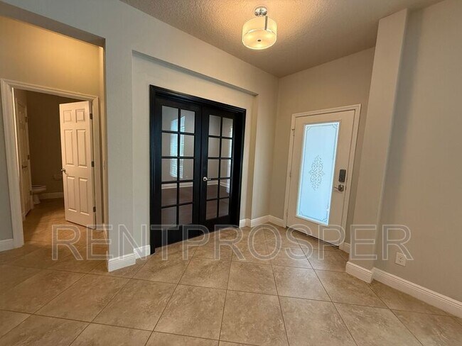 Building Photo - 1133 Vinsetta Cir