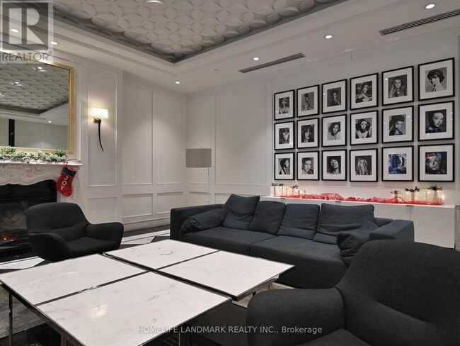 Building Photo - 955 Bay St.