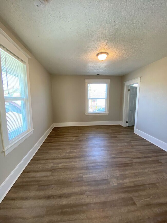 Foto del edificio - Upper