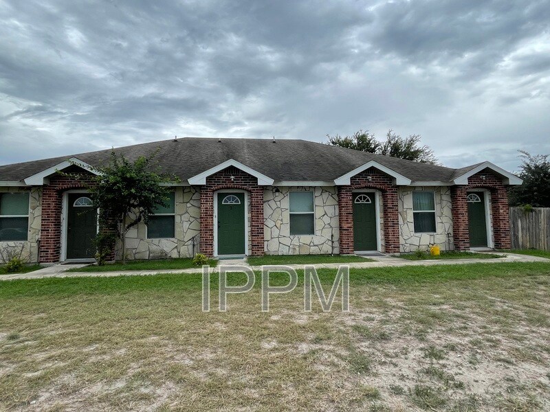 Foto del edificio - 3413 Arroyo Vista Ct