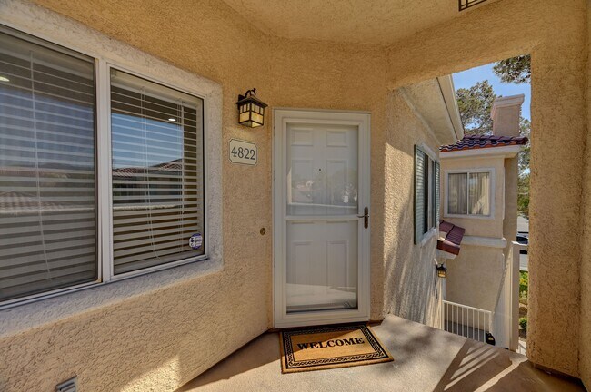 Building Photo - 251 S Green Valley Pky