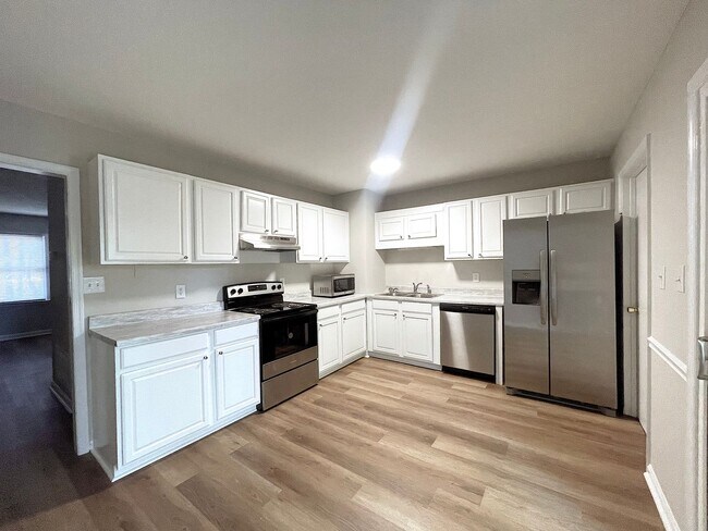 Foto del edificio - 6712 Glendower Rd