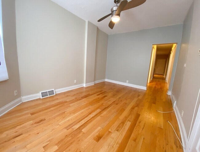 Building Photo - 3347 S Emerald Ave