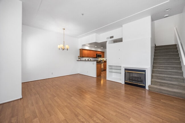 Building Photo - 12825 Ternberry Ct