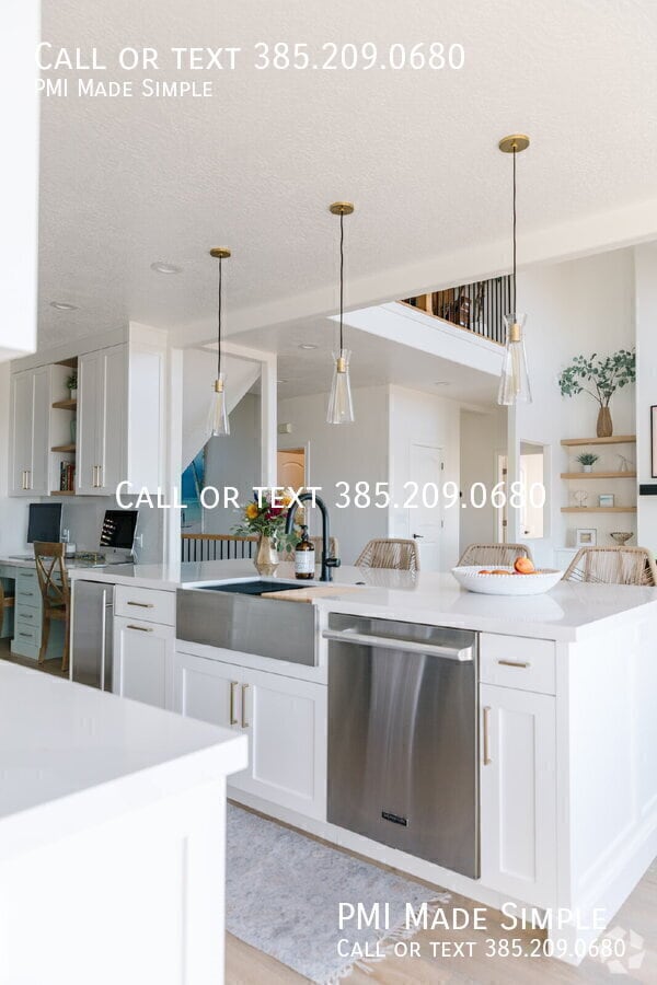 Building Photo - 1777 Crimson Oak Dr