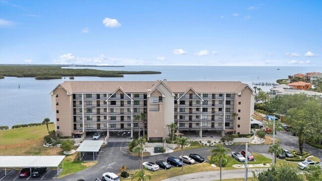 Foto del edificio - 4550 Bay Blvd