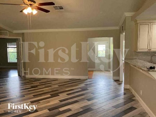 Foto del edificio - 1508 SW 28th Terrace