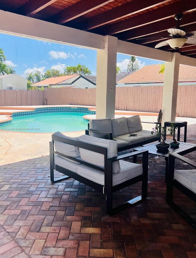 Foto del edificio - 14444 SW 97th Terrace