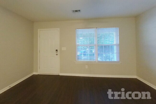 Foto del edificio - 4312 Houldsworth Dr