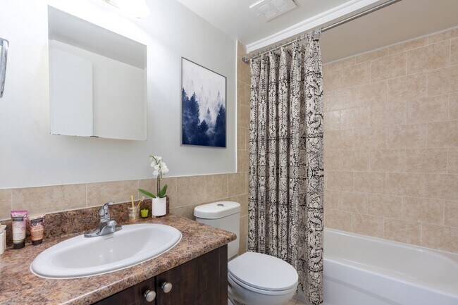 Photo du bâtiment - 45 Caroline St N