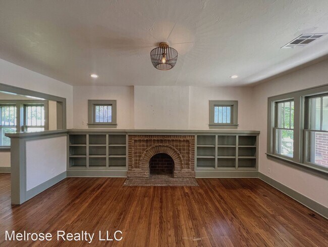 Foto del edificio - 3 br, 2 bath House - 2623 N Walker Ave