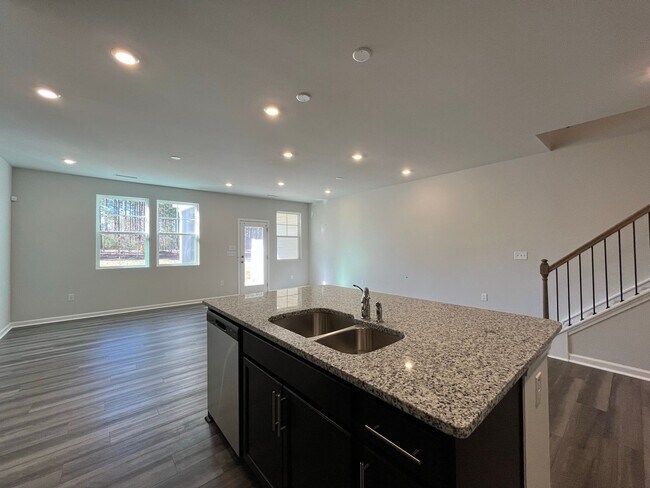 Building Photo - Newly Built 3BD, 2.5BA Raleigh Townhome wi...