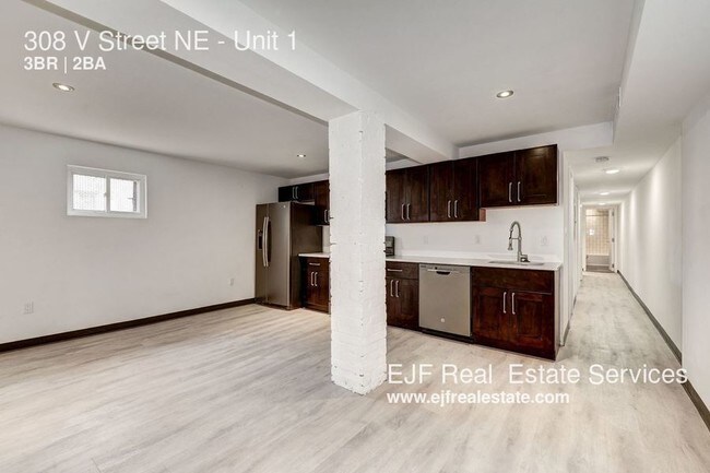 Foto del edificio - 308 V St NE