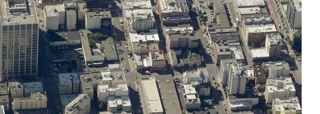 Building Photo - 625 Larkin St