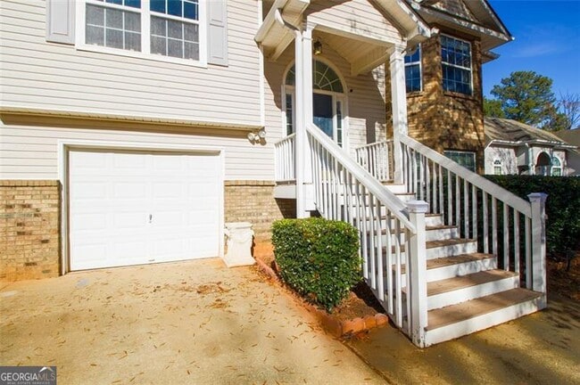 Building Photo - 332 Mica Trail