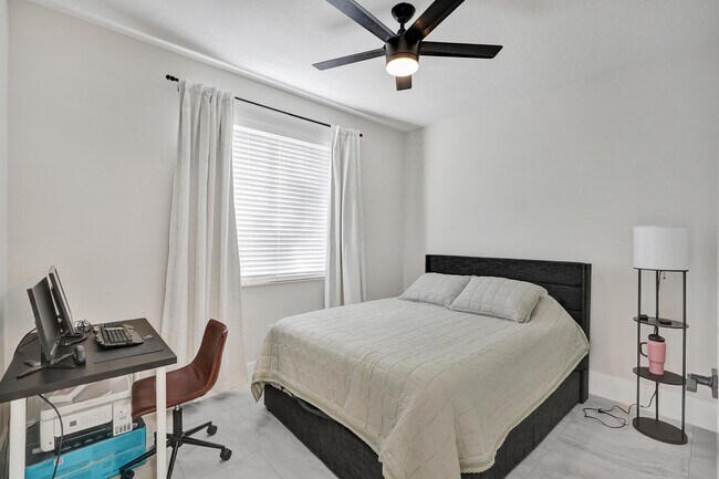 Foto del edificio - 3600 NW 5th Terrace