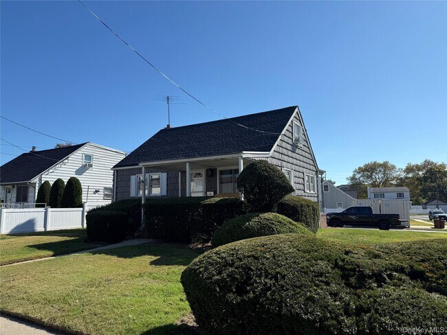 Foto del edificio - 273 Mott Ave