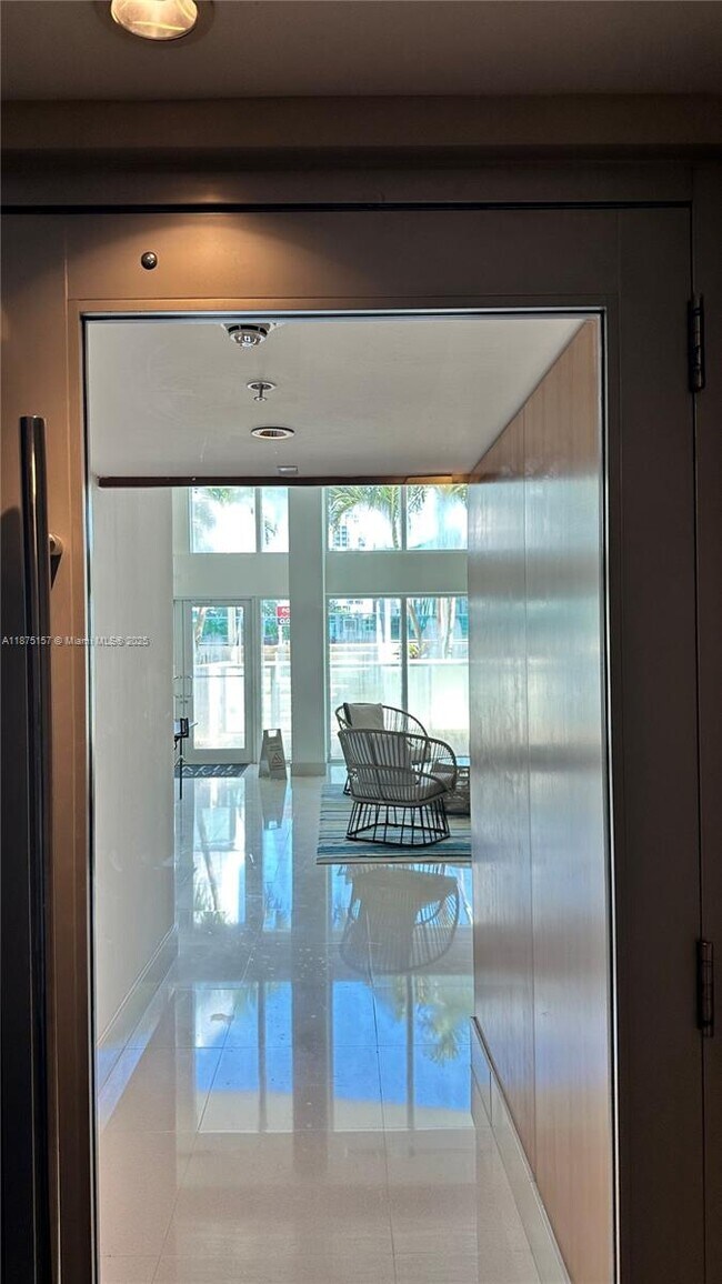 Foto del edificio - 41 SE 5th St