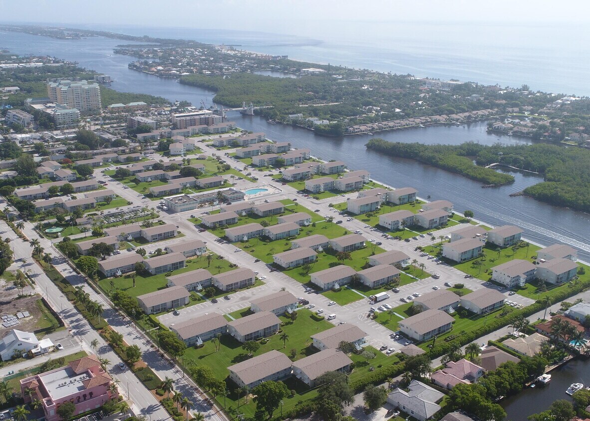 Foto principal - 650 Horizon St E
