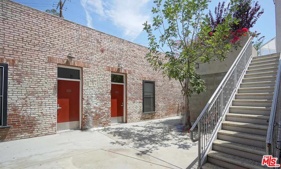 Foto principal - 922 W 23rd St