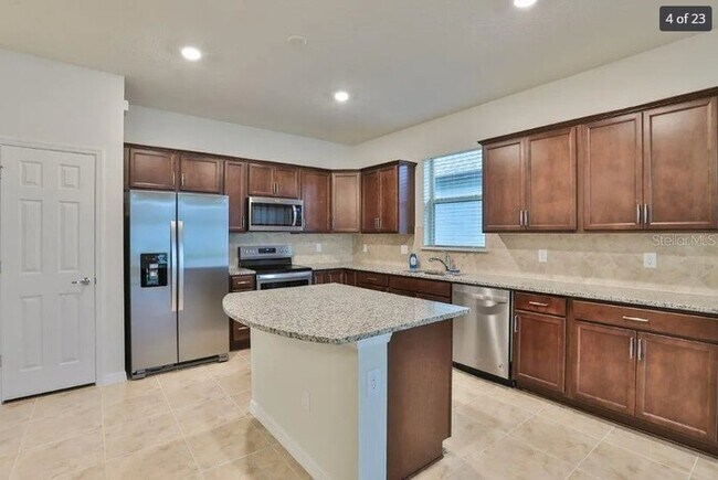 Building Photo - LIKE NEW Home For Rent in South Fork!
