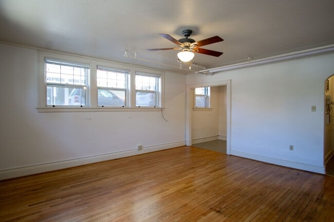 Building Photo - Spacious Vintage Hollywood Studio Available Now!