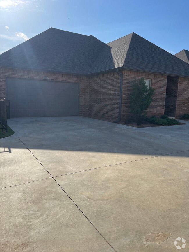 Building Photo - 4708 Enclave Ln