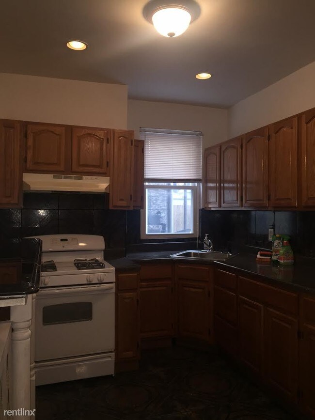 Foto del edificio - 5970 58th Ave