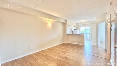 Building Photo - 308 Watson Pky N