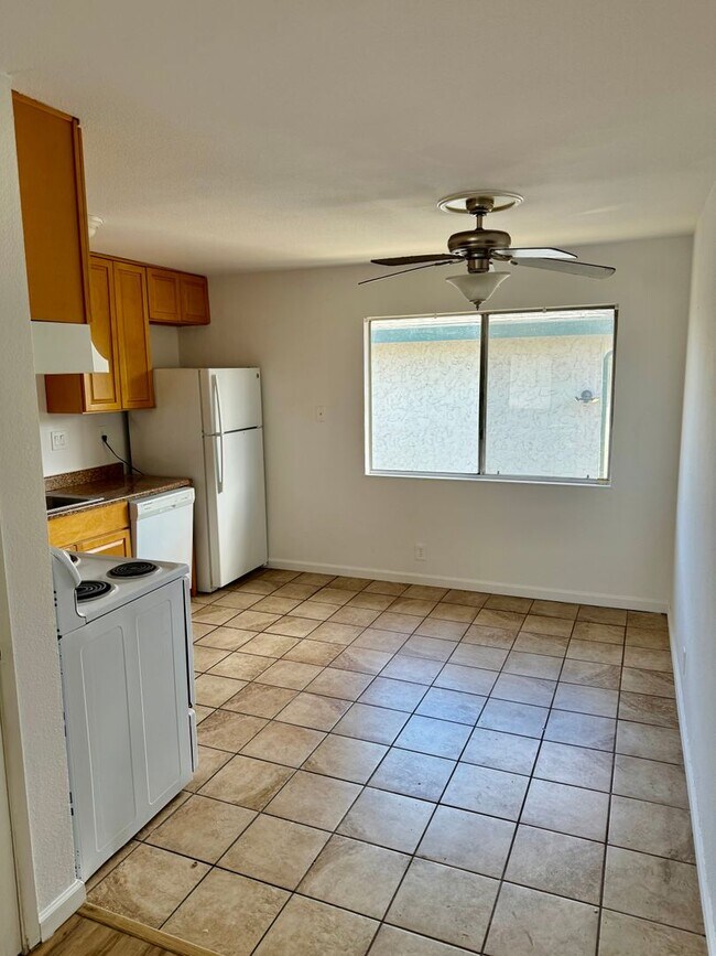 Foto del edificio - Charming 2-Bedroom Condo in Antioch