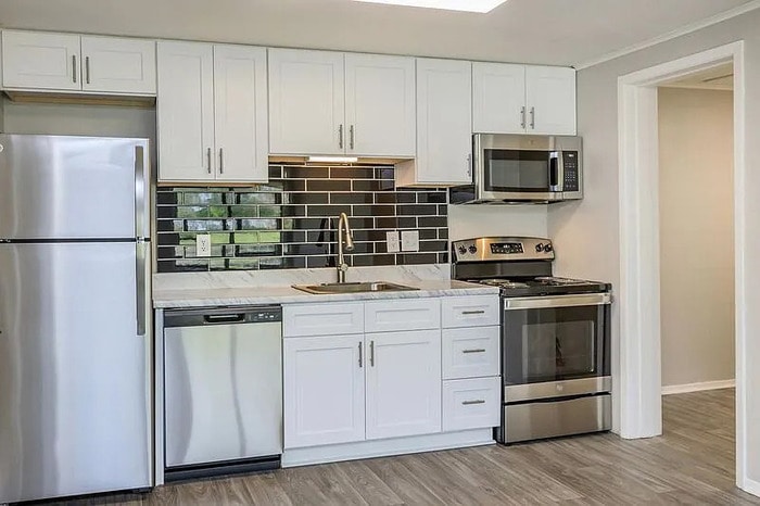 Foto principal - 180 Safe Harbor Dr