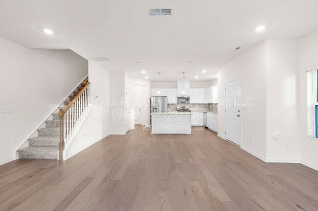 Foto del edificio - 240 Harpers Run Ln