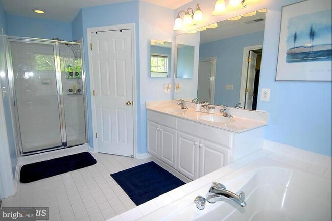 Building Photo - 22706 Simonet Blanc Terrace