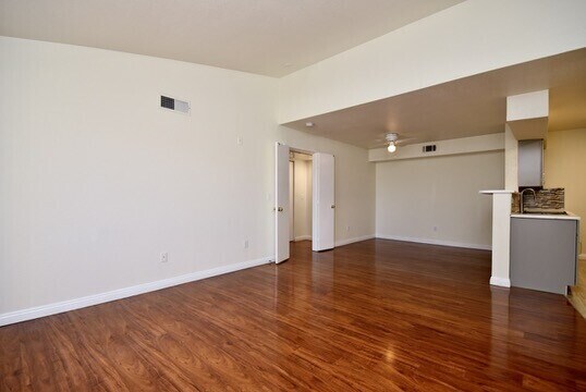 Foto del edificio - 2nd Level Specious One Bedroom Condo at Copper Sands!