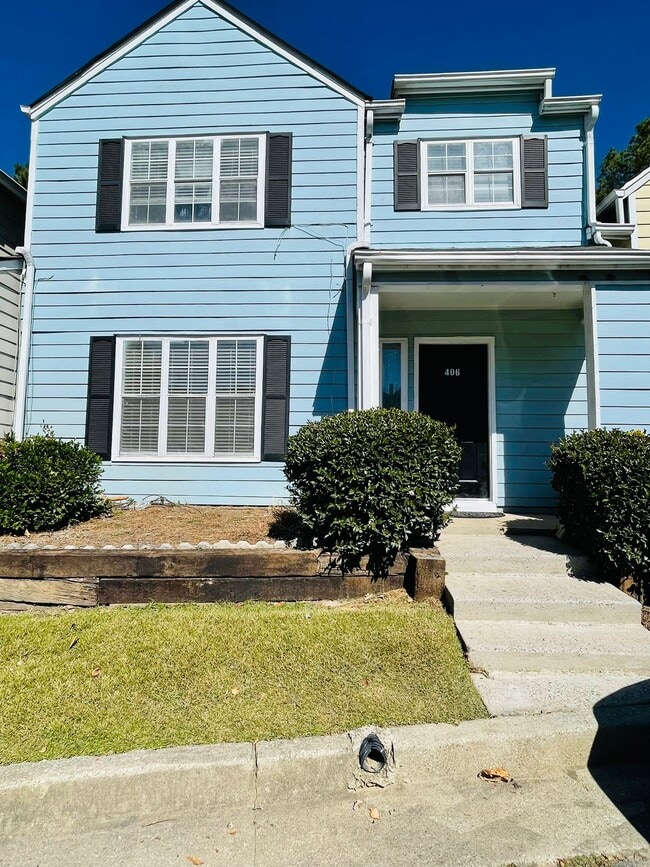 Photo - 406 Vineyard Pond Dr NW House