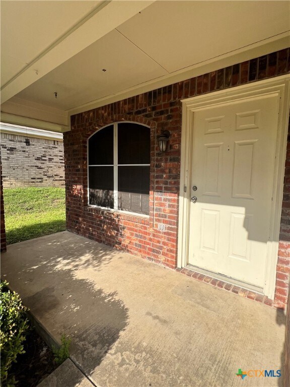 Building Photo - 607 Olaf Dr