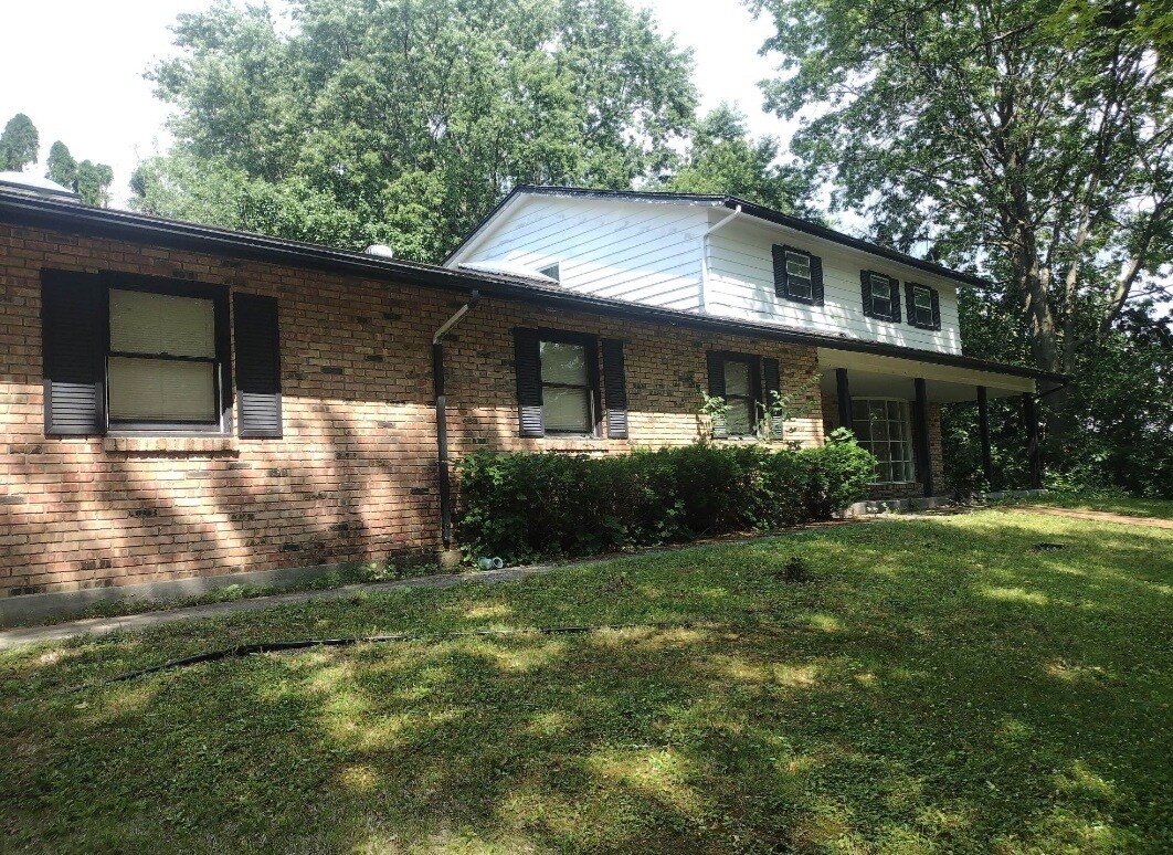 Building Photo - 3239 Conover Dr