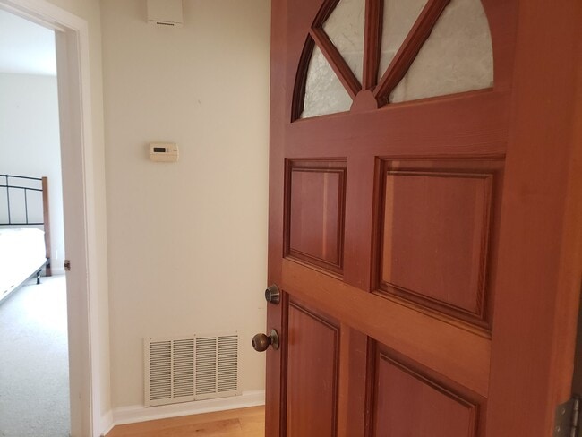 Foto del edificio - 962 Ferdinand Ave