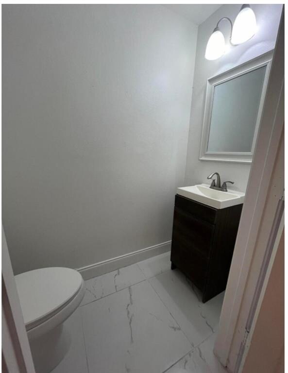 Foto del edificio - 7870 Dixie Beach Cir