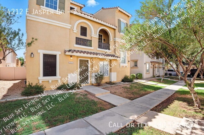 Foto del edificio - 4212 E Jasper Dr