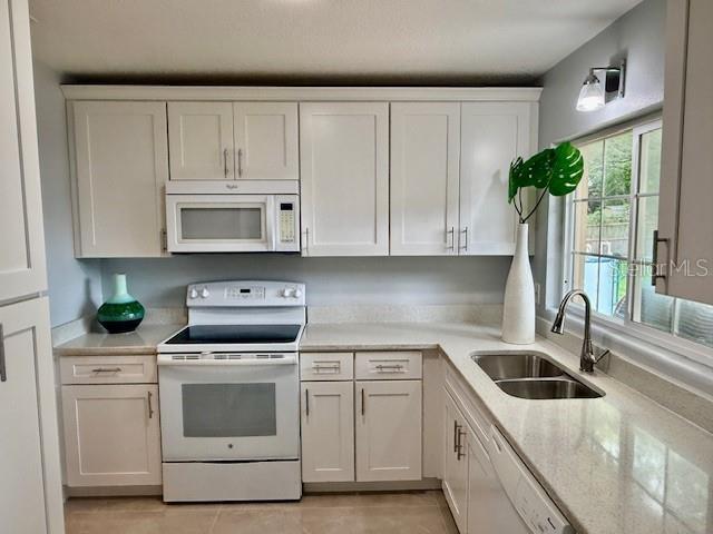 Foto del edificio - 1337 Lake Asher Cir