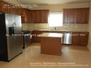 Building Photo - Lakeside Preserve basement apartment