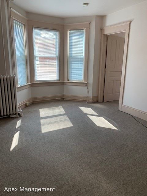 Foto del edificio - 318-320 W Market St