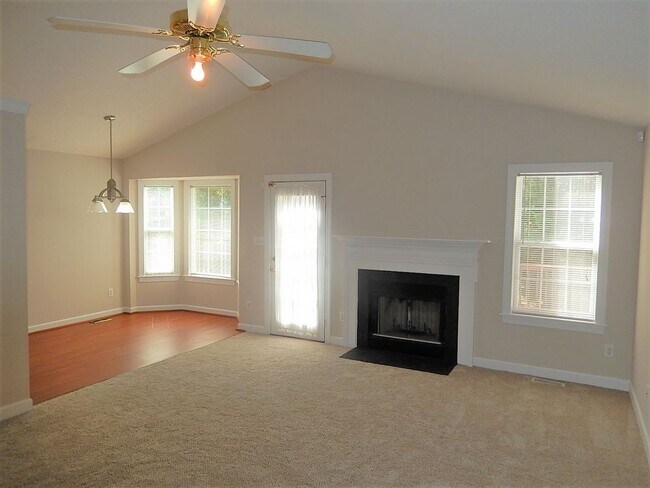 Building Photo - 1222 Beringer Forest Court