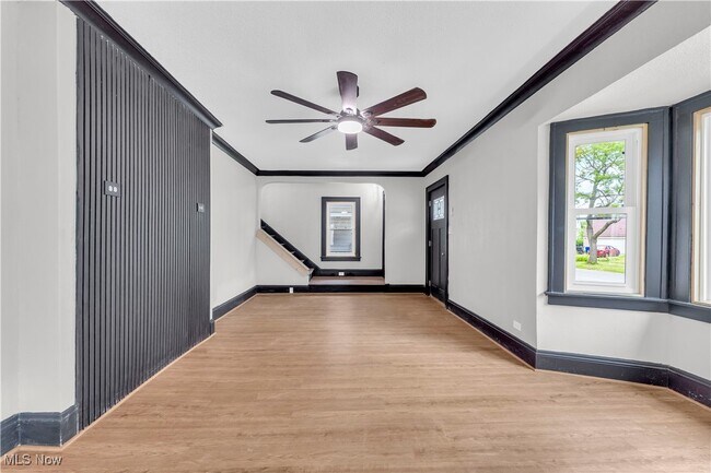 Foto del edificio - 3186 E 137th St